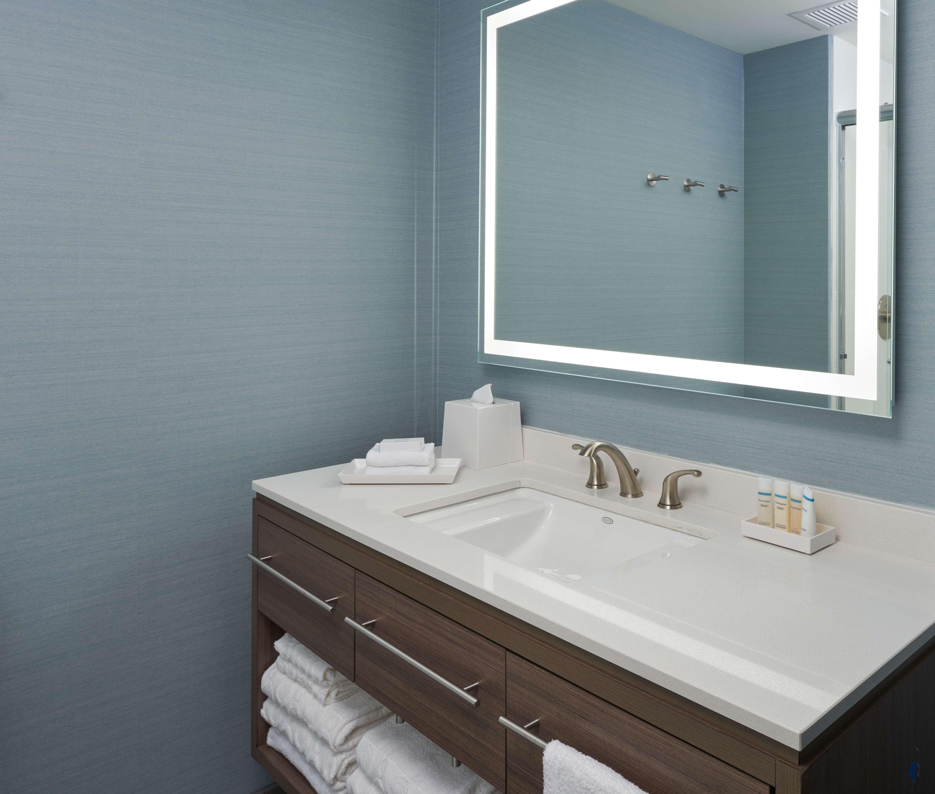 Home2 Suites By Hilton Pompano Beach Pier, Fl Buitenkant foto